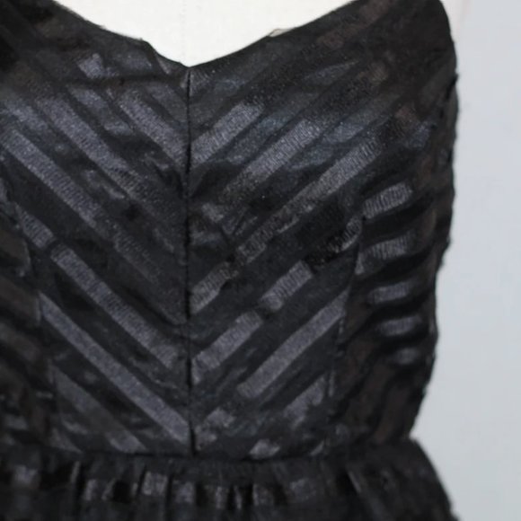 Necessary Objects ADV Gluvk - Frankel Black Dress - Picture 4 of 14